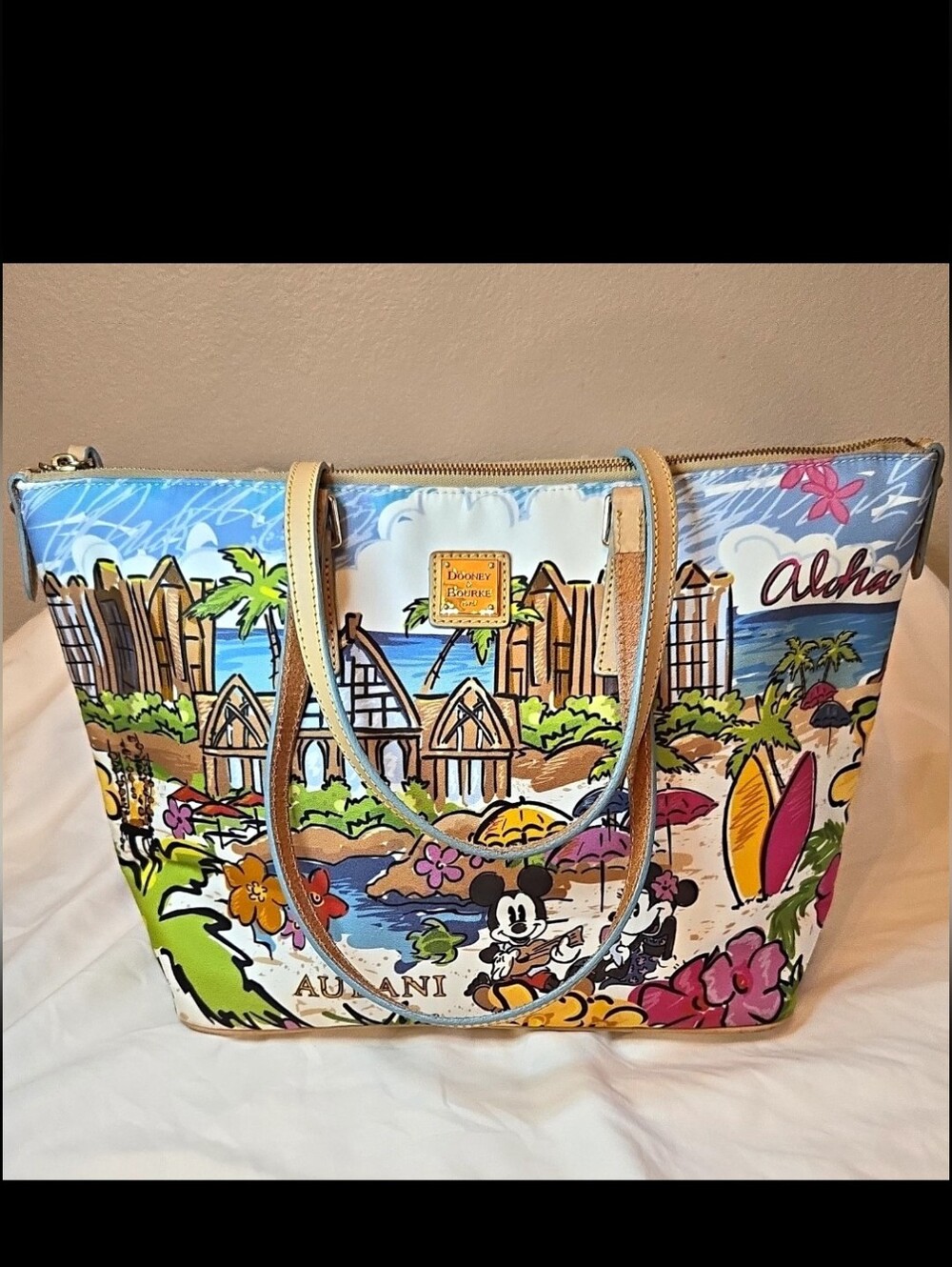 Dooney & Bourke Aulani Resort W/ Mickey & Minnie Large Tote